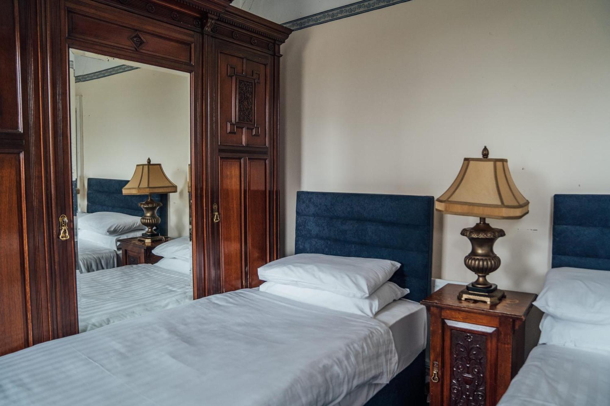 Charlemont House Moy Bed & Breakfast エクステリア 写真